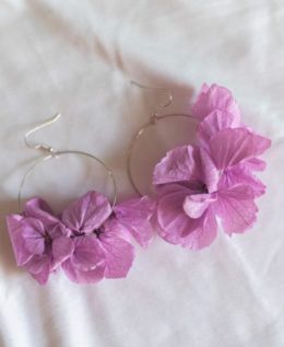boucles d'oreilles fleurs stabilisées hortensia